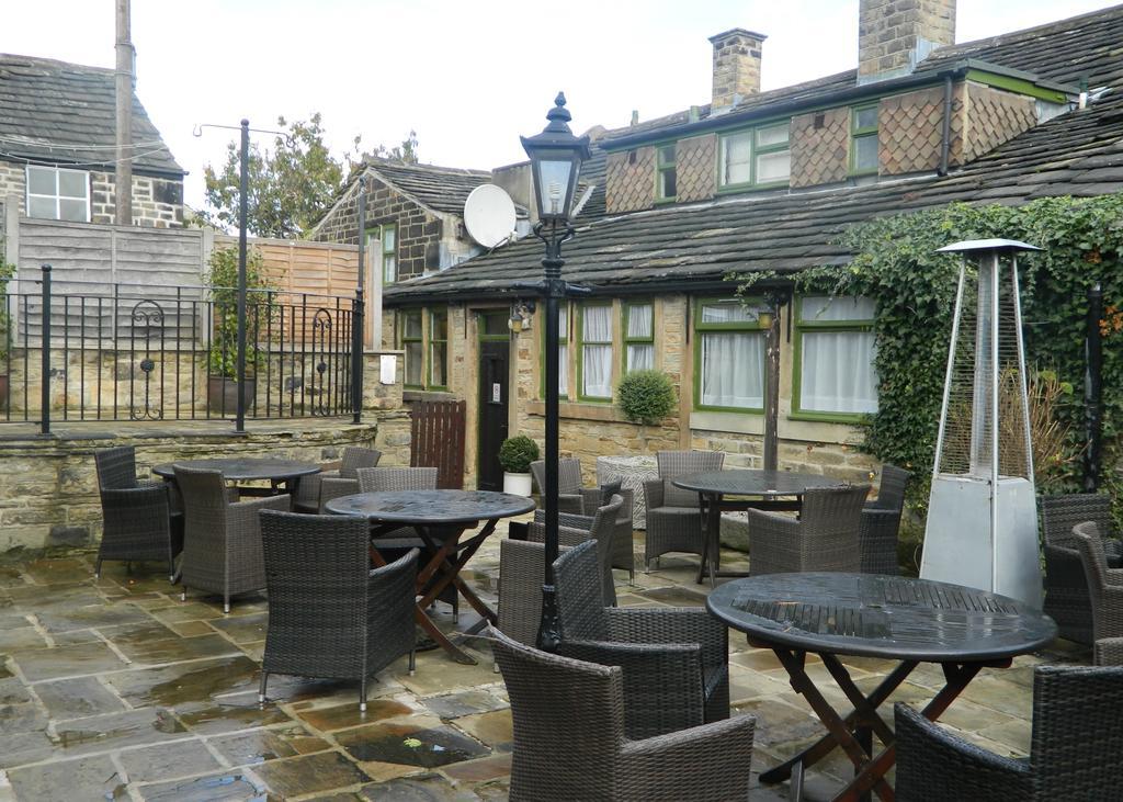 The Black Horse Inn Brighouse Exterior foto