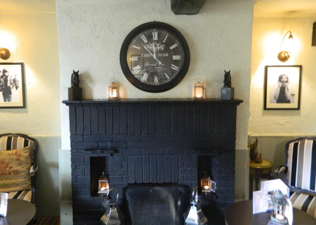 The Black Horse Inn Brighouse Exterior foto